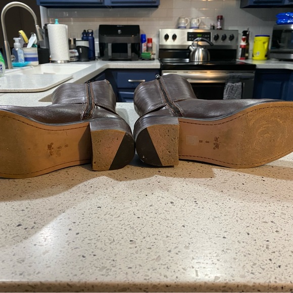 EUC COACH A00699 CAROLINA WIDE CALF LEATHER BOOTS - Picture 5 of 9